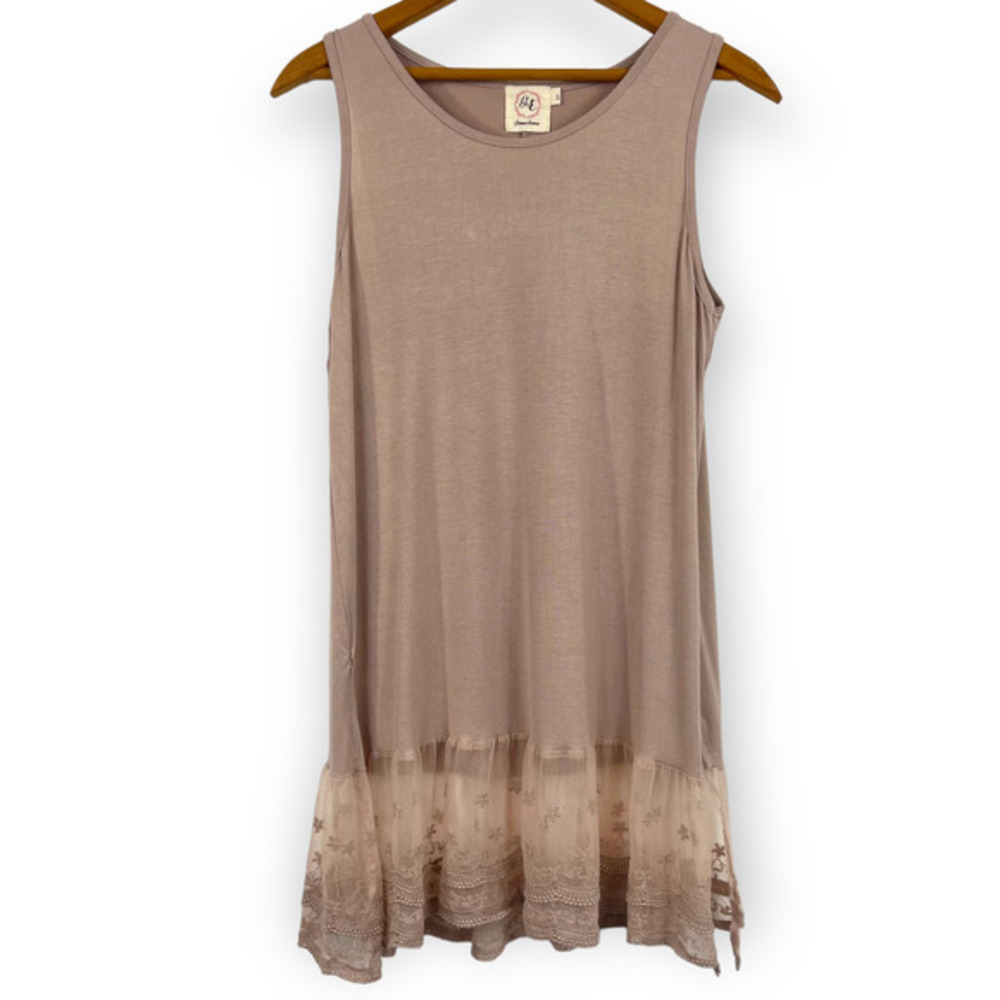 GRACE and‎ Emma Lace Sleeveless Tunic Blouse